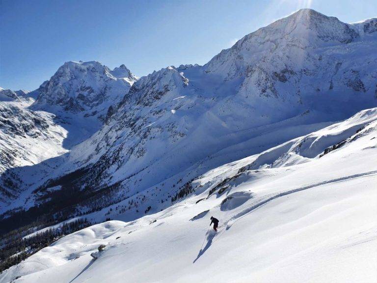 Freeride ski hors-piste et randonnée à ski dans le Val d'Hérens : Arolla Evolène La Forclaz Nax Thyon vallon de Réchy