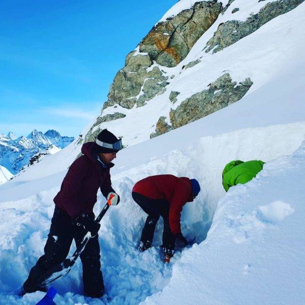 cours avalanche valais formation sécurité hors-piste et randonnée à skis